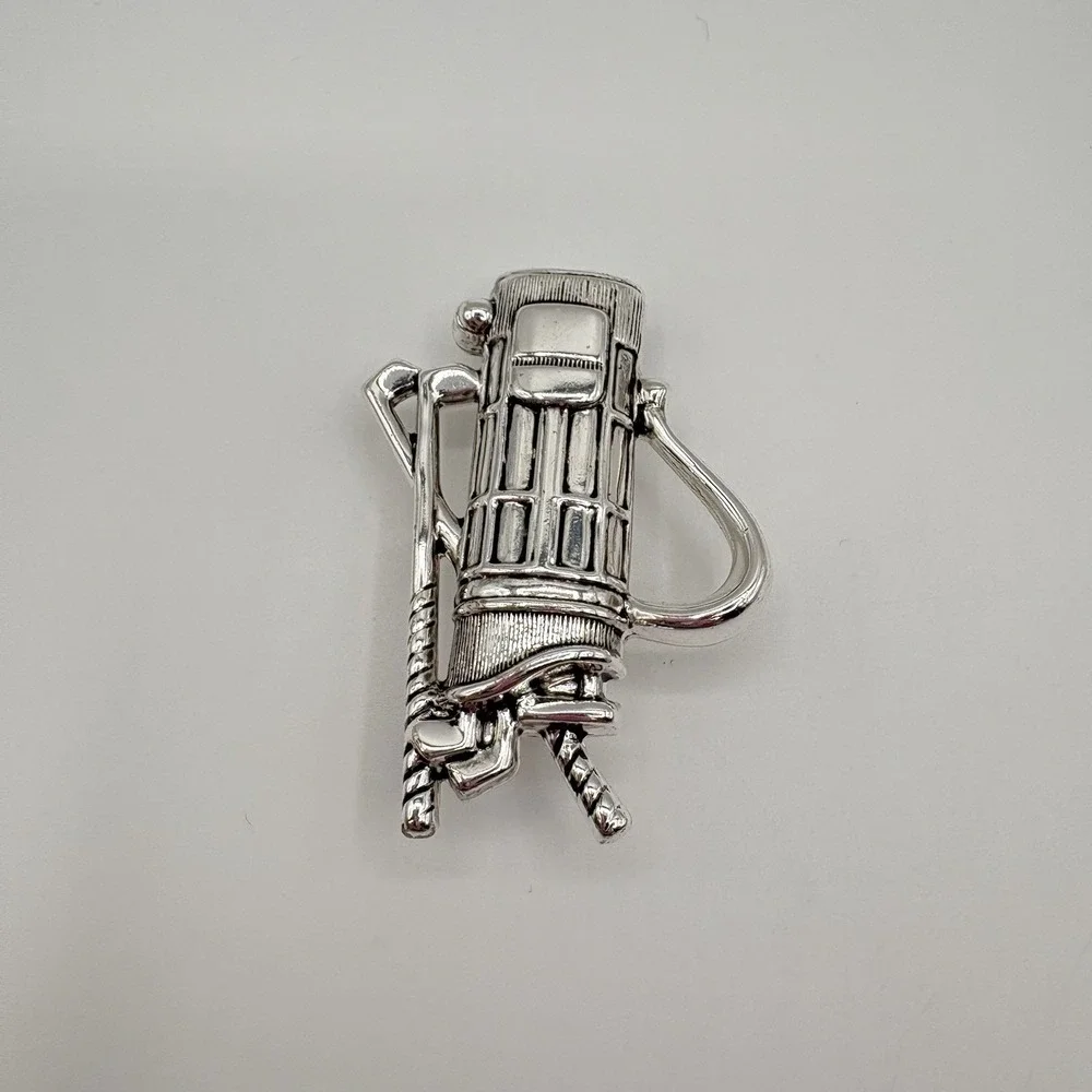 Vintage Golf Bag With Clubs Brooch Pin‎ Silver Tone Sports Jewelry